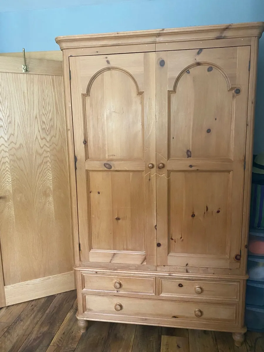 Large pine wardrobe - Image 1