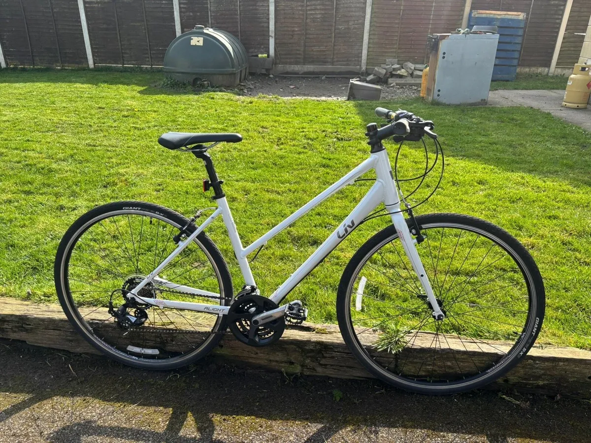 Women’s bike, Liv alight - Image 2