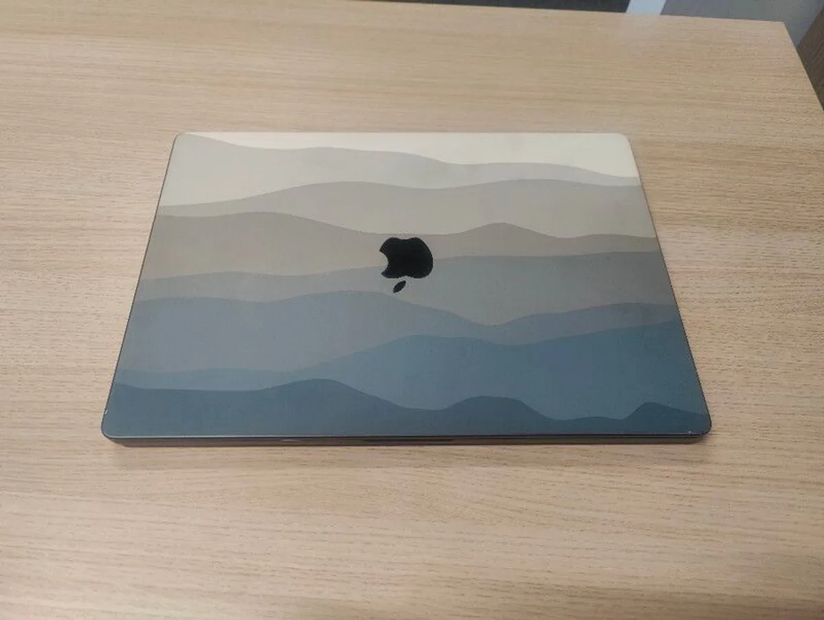 Macbook Pro 16" M4 Max 1Tb 36GB Space Black 2025 - Image 2