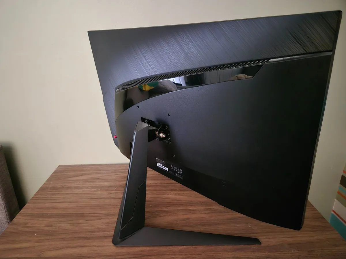 Gaming Monitor / MSI G27CQ5 /165Hz 1440p / - Image 3