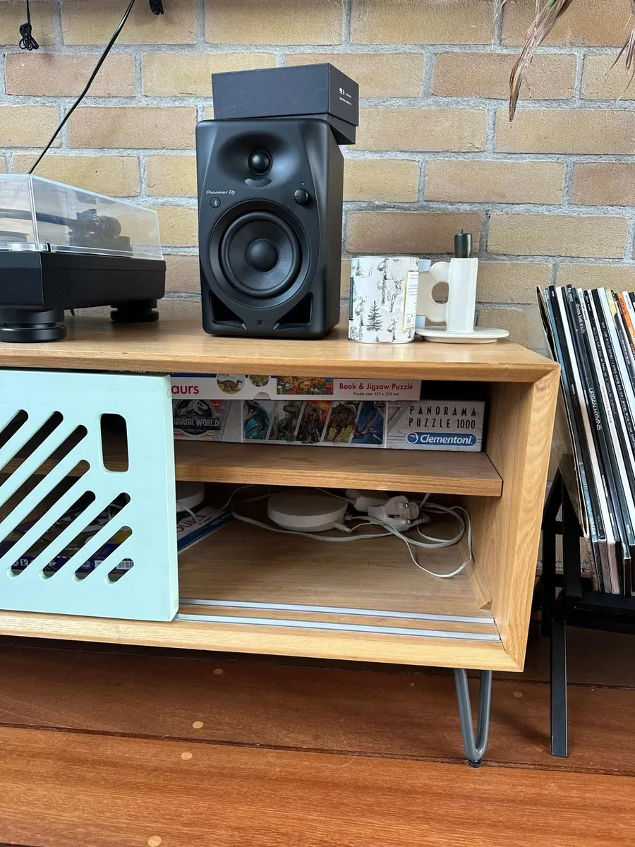 Sklum Tv Stand - Image 2