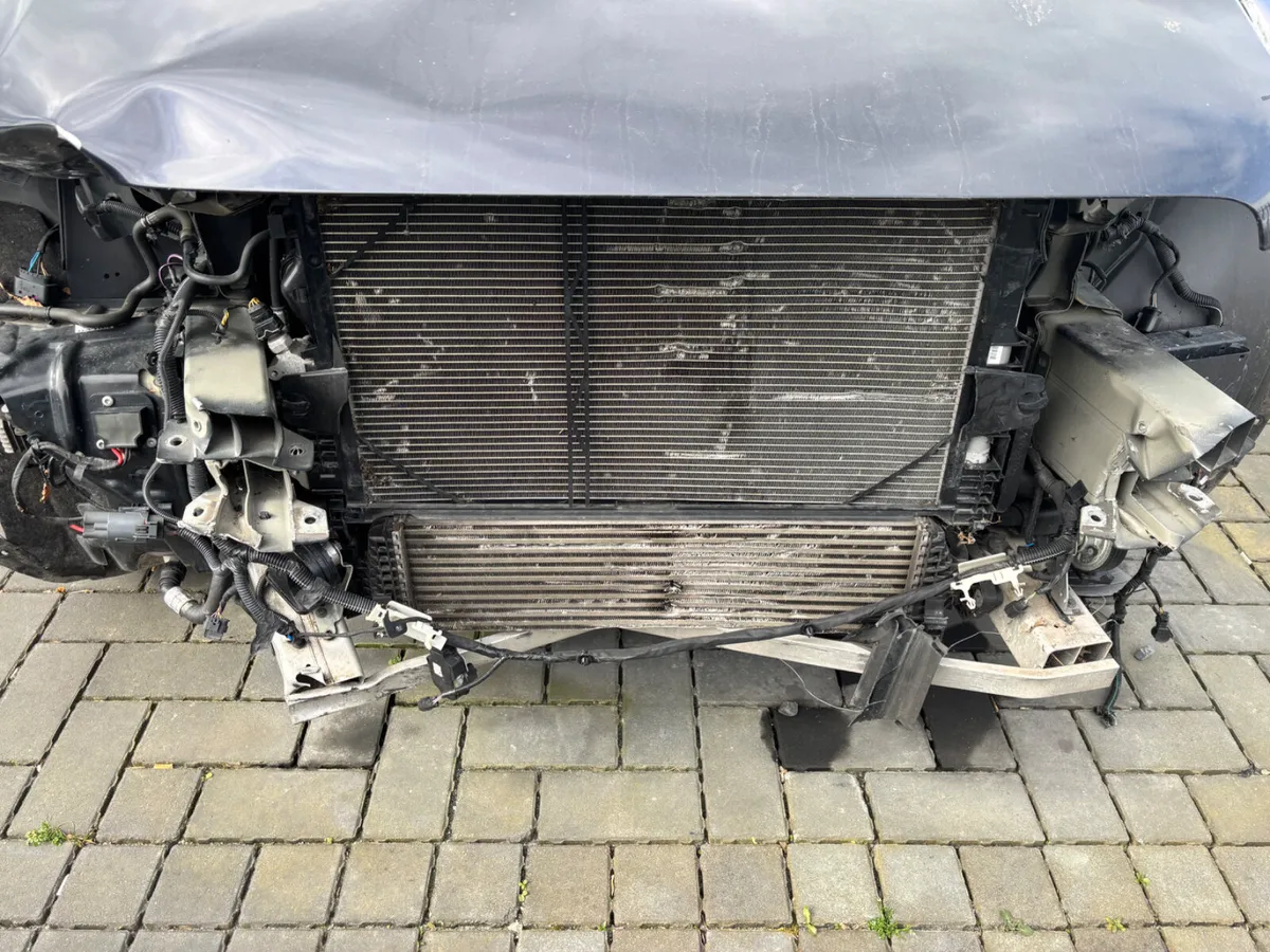 19 Volo XC90 AWD 2.0D5 Auto 7seats Starts 160km - Image 3