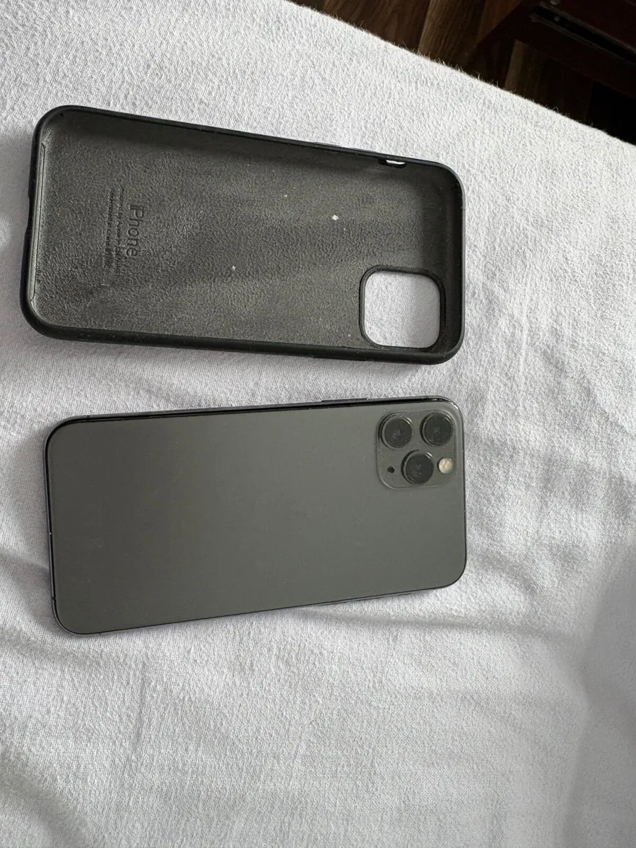 iPhone 11 Pro 64gb - Image 2