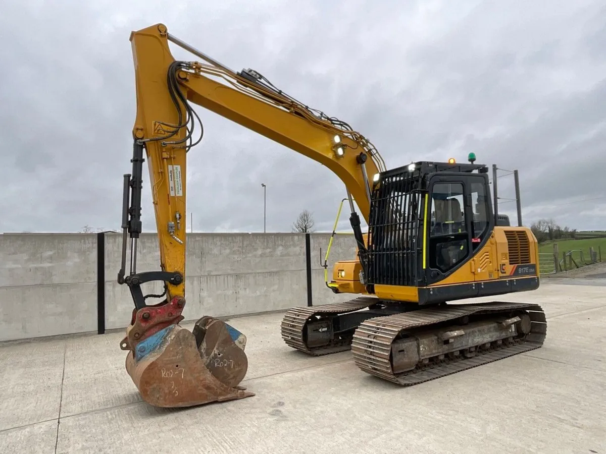 LIUGONG 917E-DM 16 TON EXCAVATOR - Image 1