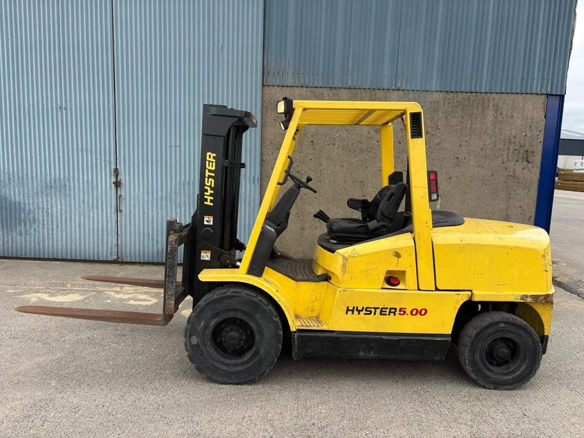 1999 Hyster 5 Tonne Diesel Forklift - Image 2