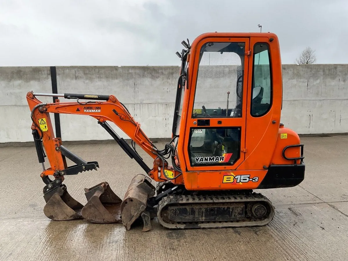 YANMAR B15-3 1.5 TON MINI DIGGER - Image 3
