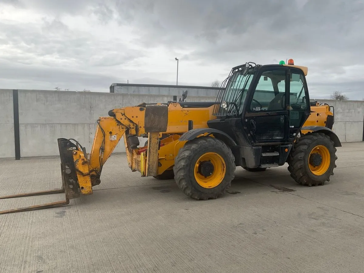 JCB 540-180 Hi Viz 18m TELESCOPIC FORKLIFT - Image 3