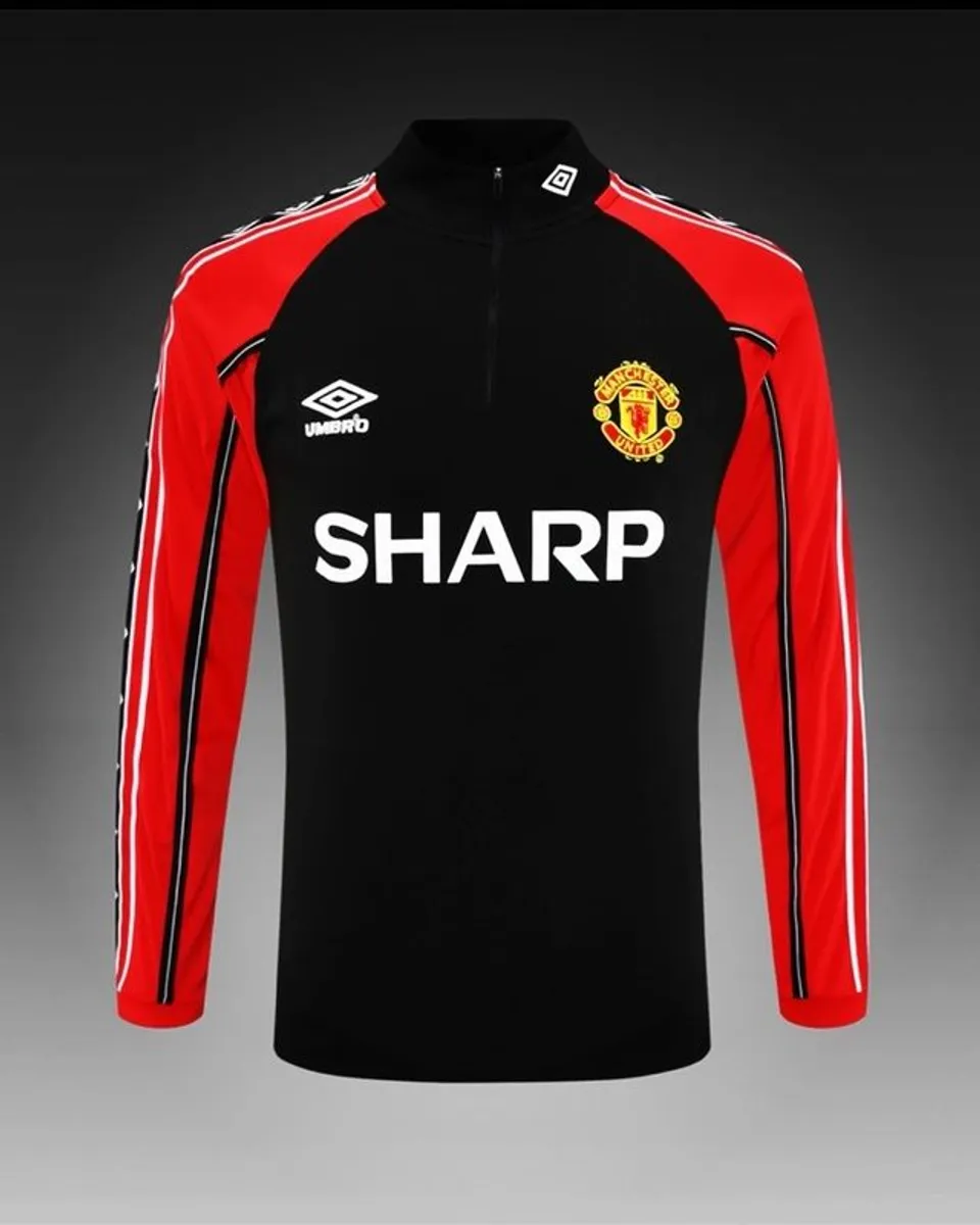 Manchester United 98/99 training top - Image 2