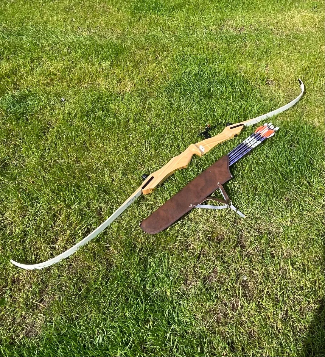 Longshot TD-01 Bow & Arrows Archery Kit - Image 1