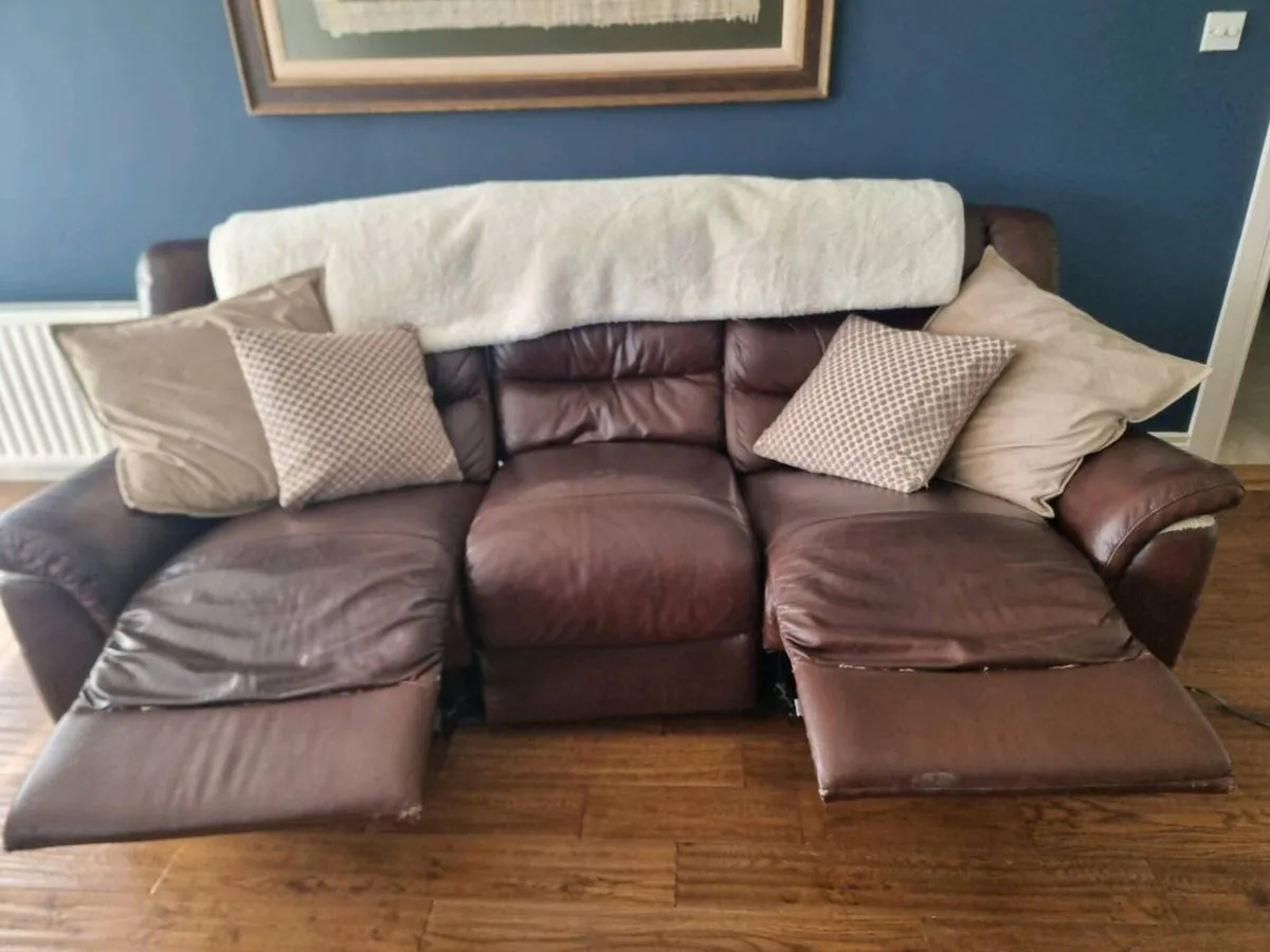 Leather Reclining Couch 3+1+1 - Image 1