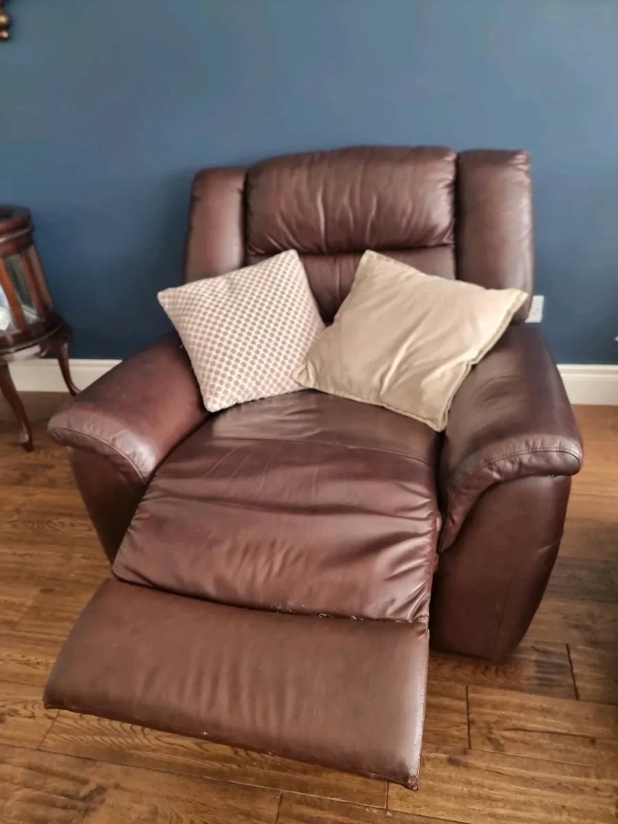 Leather Reclining Couch 3+1+1 - Image 3