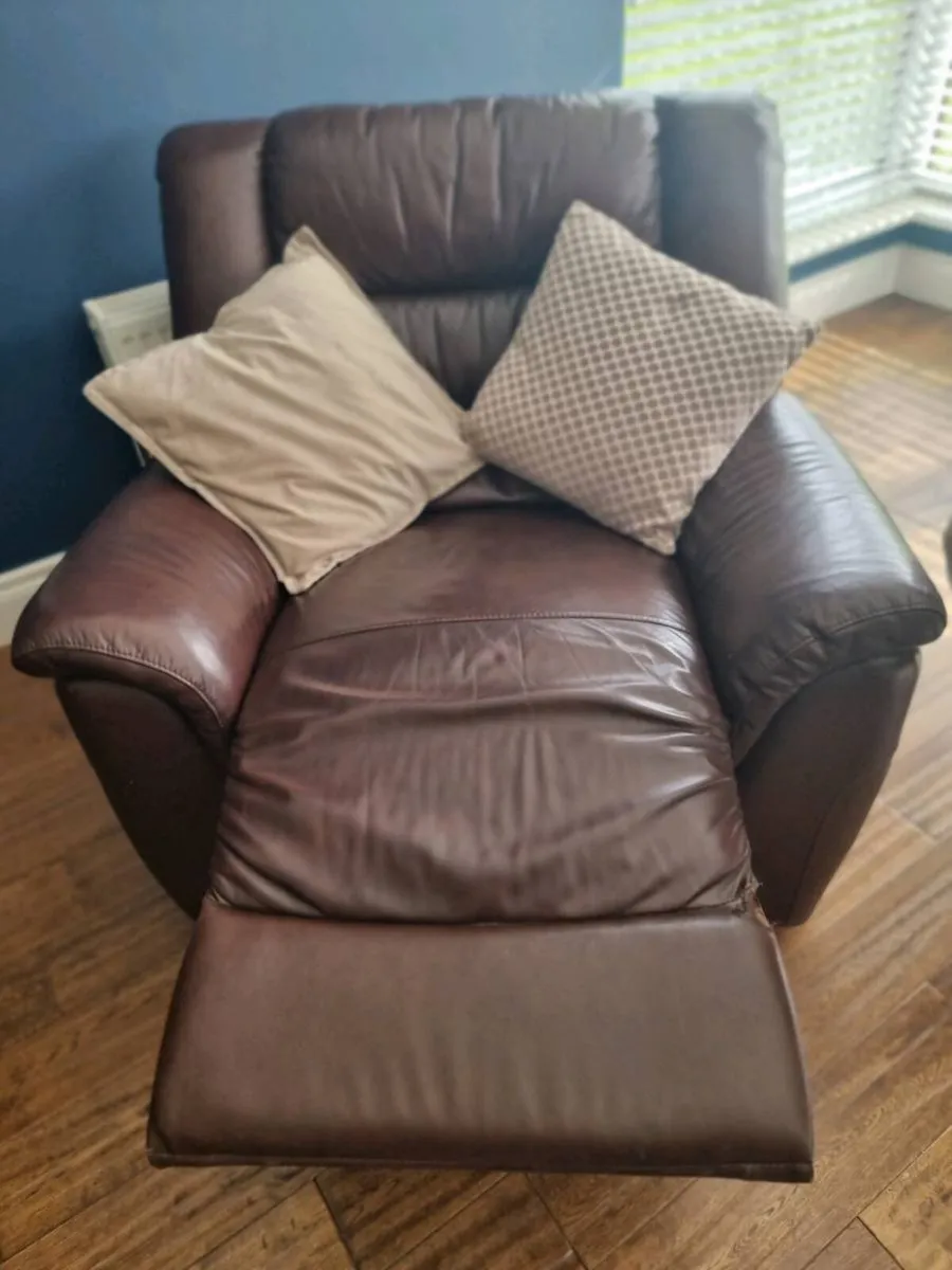 Leather Reclining Couch 3+1+1 - Image 4