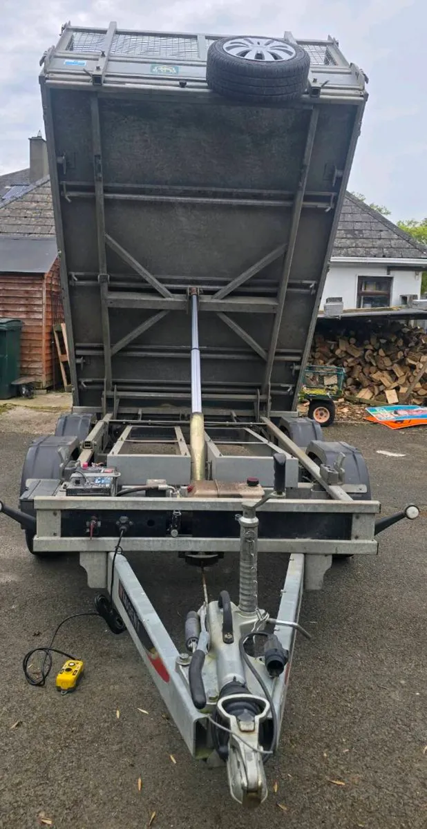 Nugent tipping trailer - Image 3