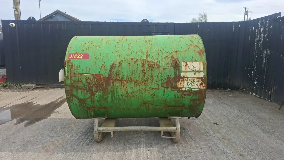 Fuel Proof 2000L Static Bunded Fuel Bowser - Image 2