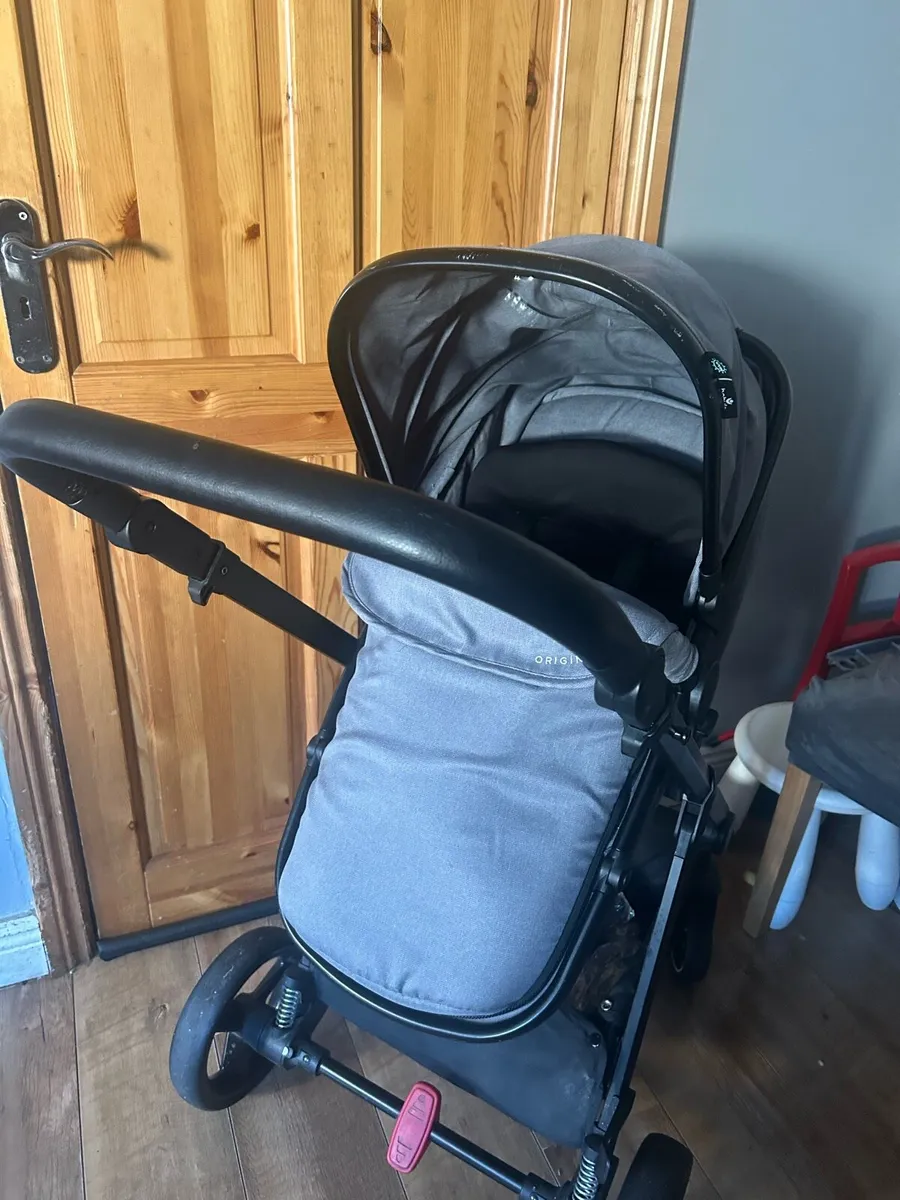 2 in 1 pram - Image 3