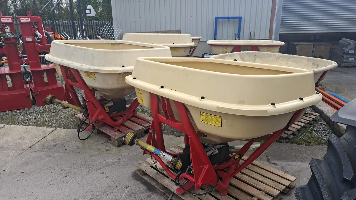 Vicon Wag tail Spreaders Selection - Image 1