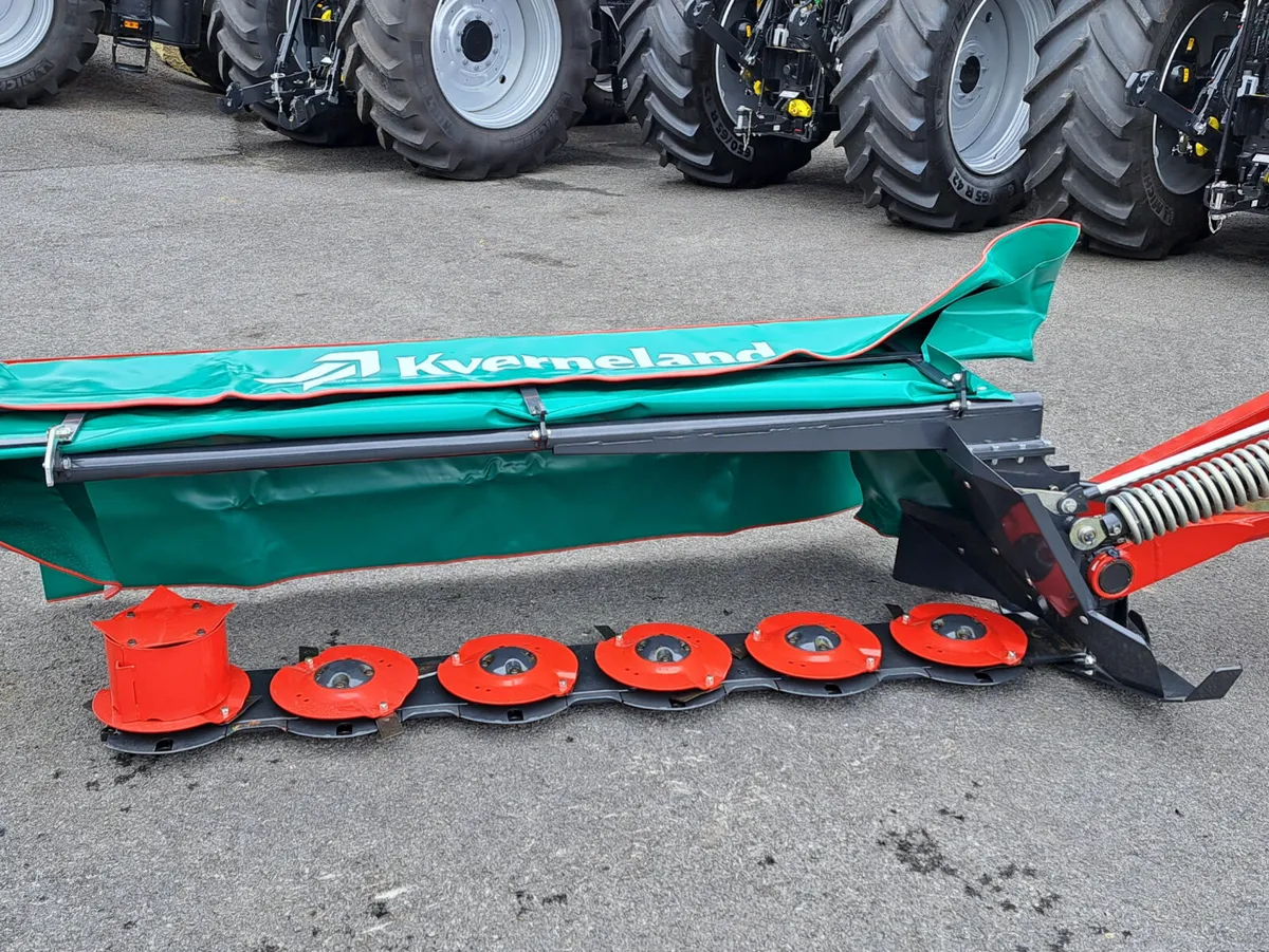 NEW KVERNELAND 2624 MOWER - Image 4