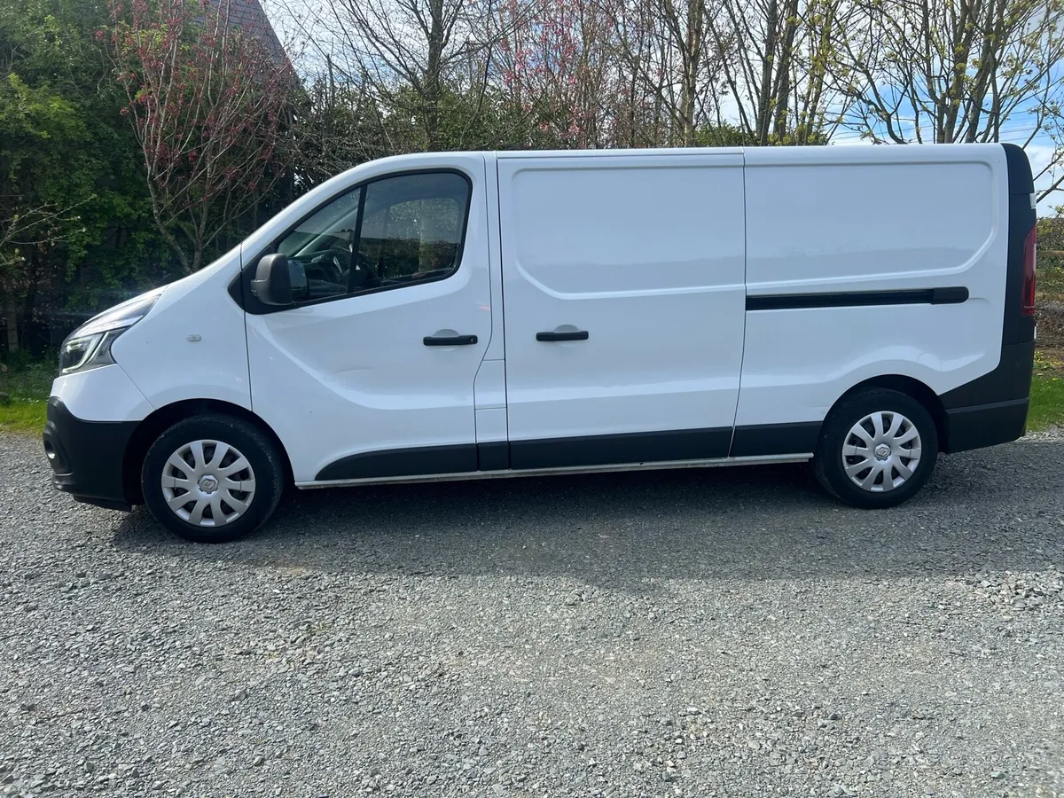 2020 Renault Trafic – DOE Jan 2027 - Image 2