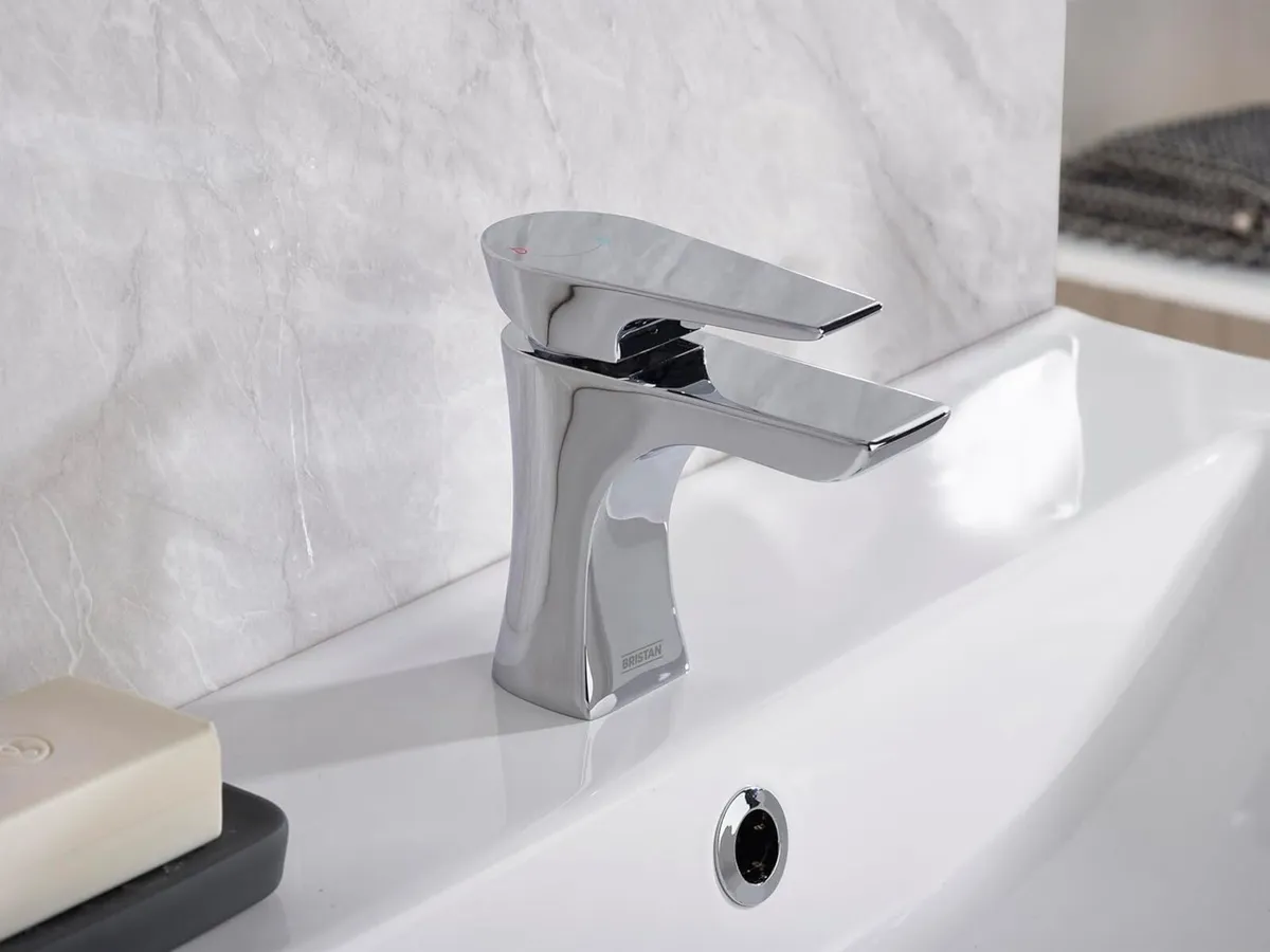 Hourglass Eco Start Bathroom Basin Mixer Chrome - Image 4