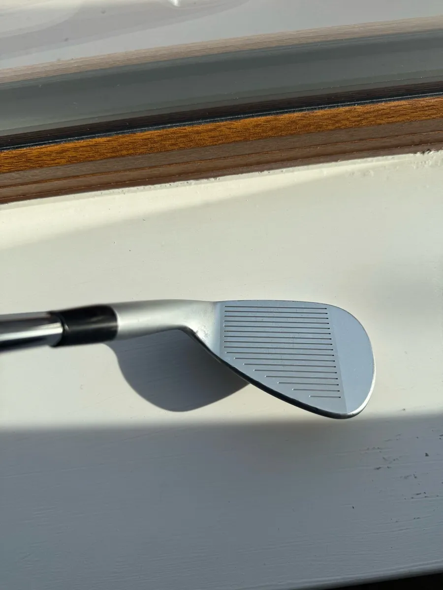 Mizuno T24 - Image 2