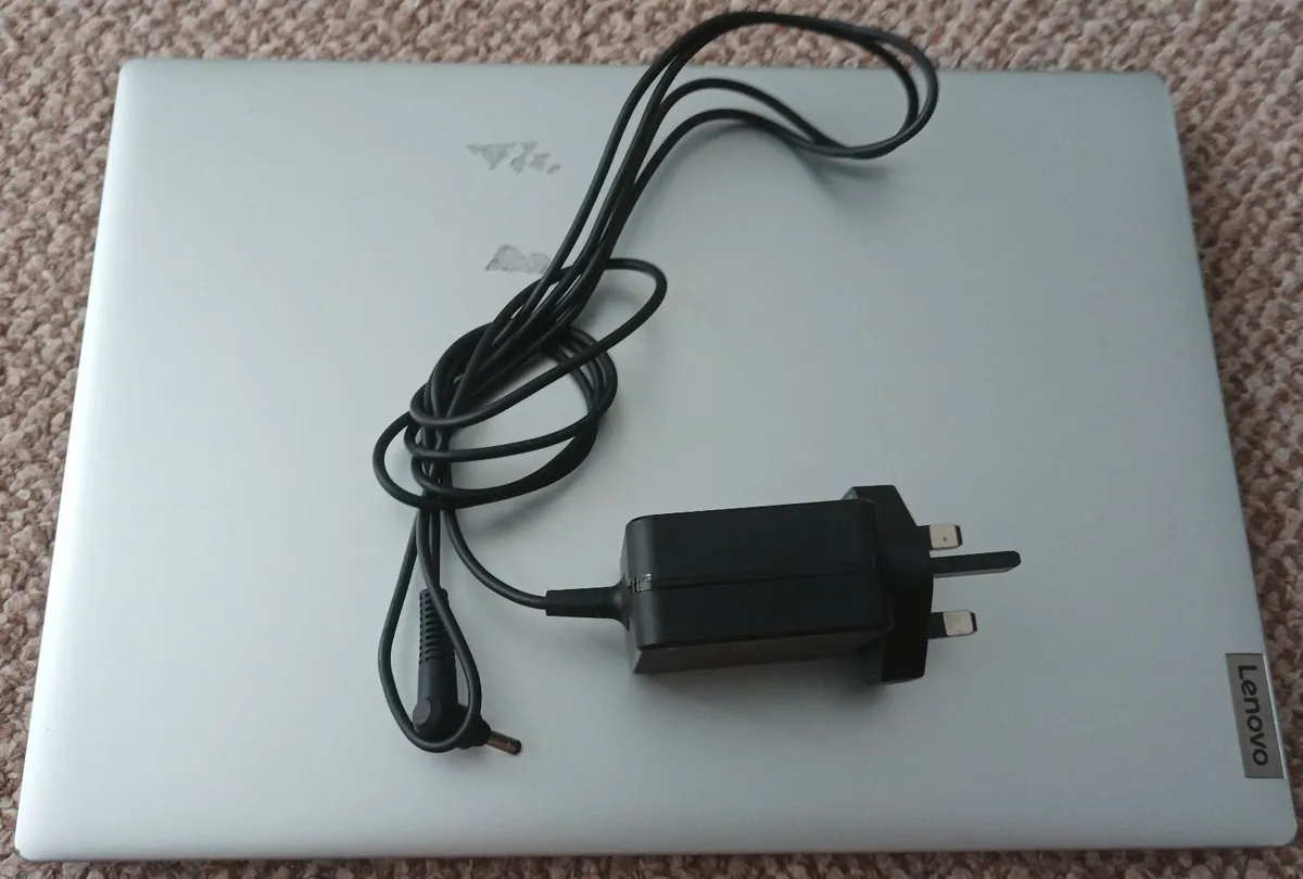 Laptop Lenovo 81VU - Very Good Condition - Image 3
