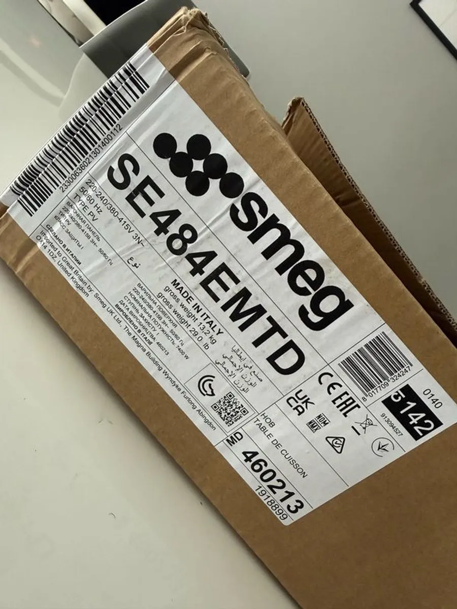 Smeg 77-80cm Kitchen Ceramic Hob - Image 2