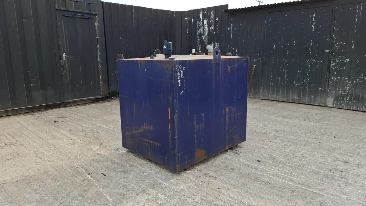 1000L Oil Bowser – Static Storage Tank - Image 1