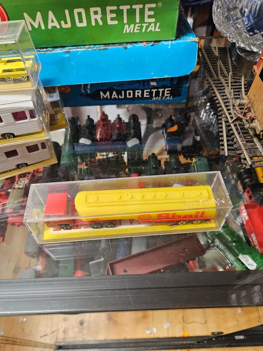 Corgi Majorette Shell Tanker - Image 1