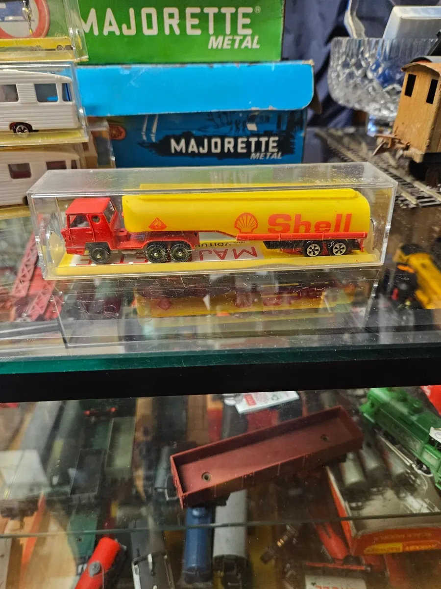 Corgi Majorette Shell Tanker - Image 2