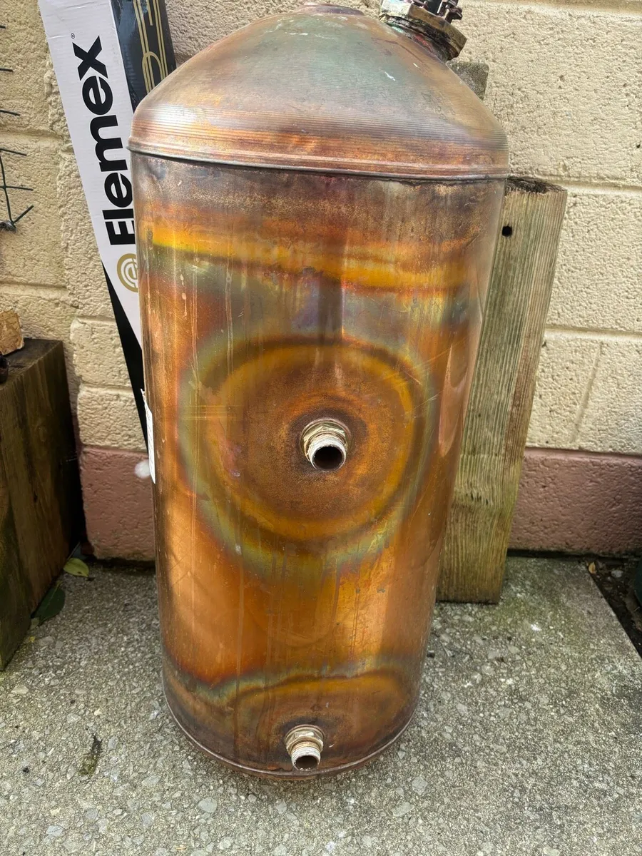 Copper tank for sale - Image 1