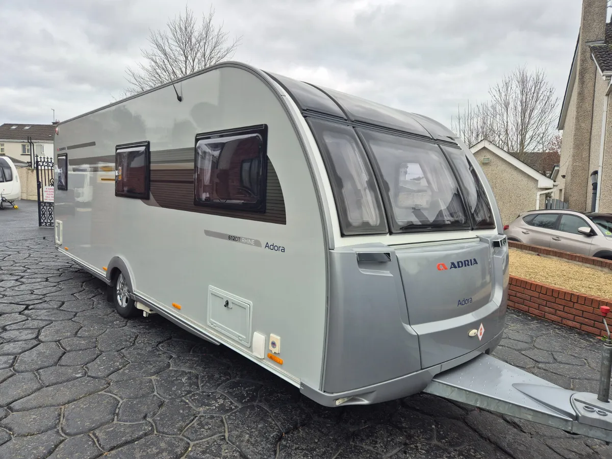 2018    6 Berth  With Fixed  Bed - Image 2