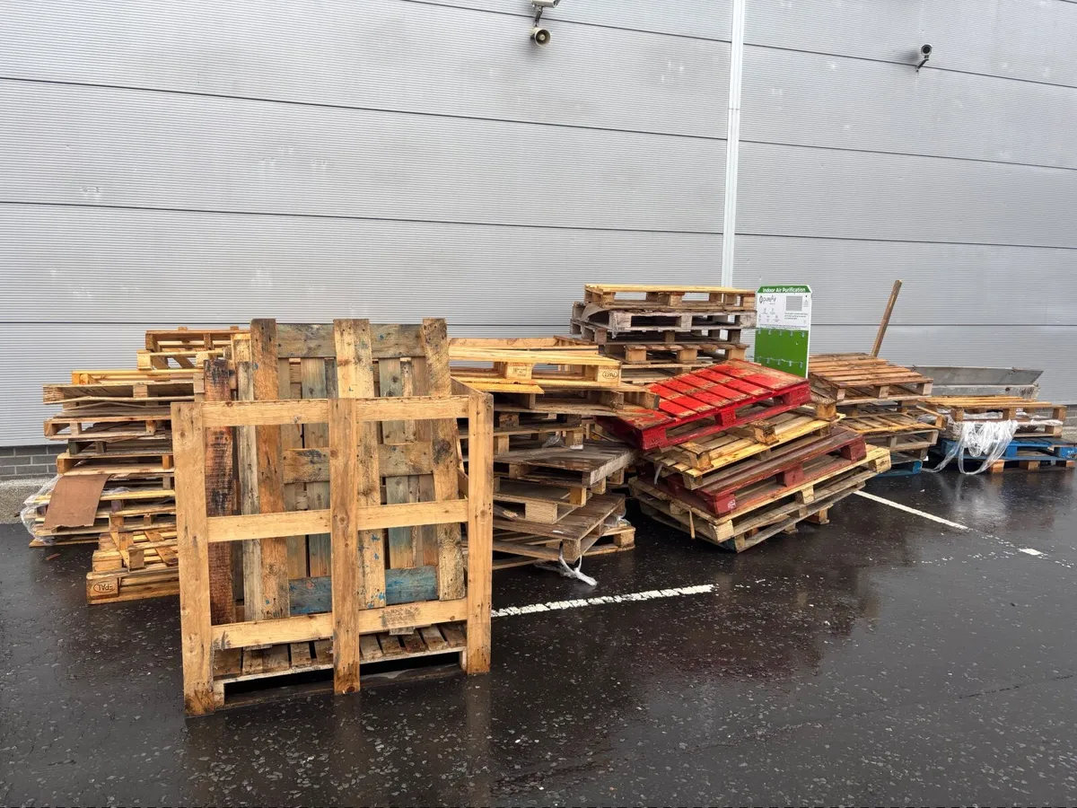 Wooden pallets - Free