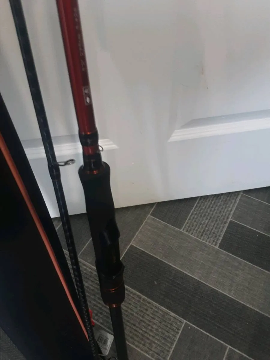 Savage gear sgs8 spinning rod, 9'2",279cm,9-42g - Image 3