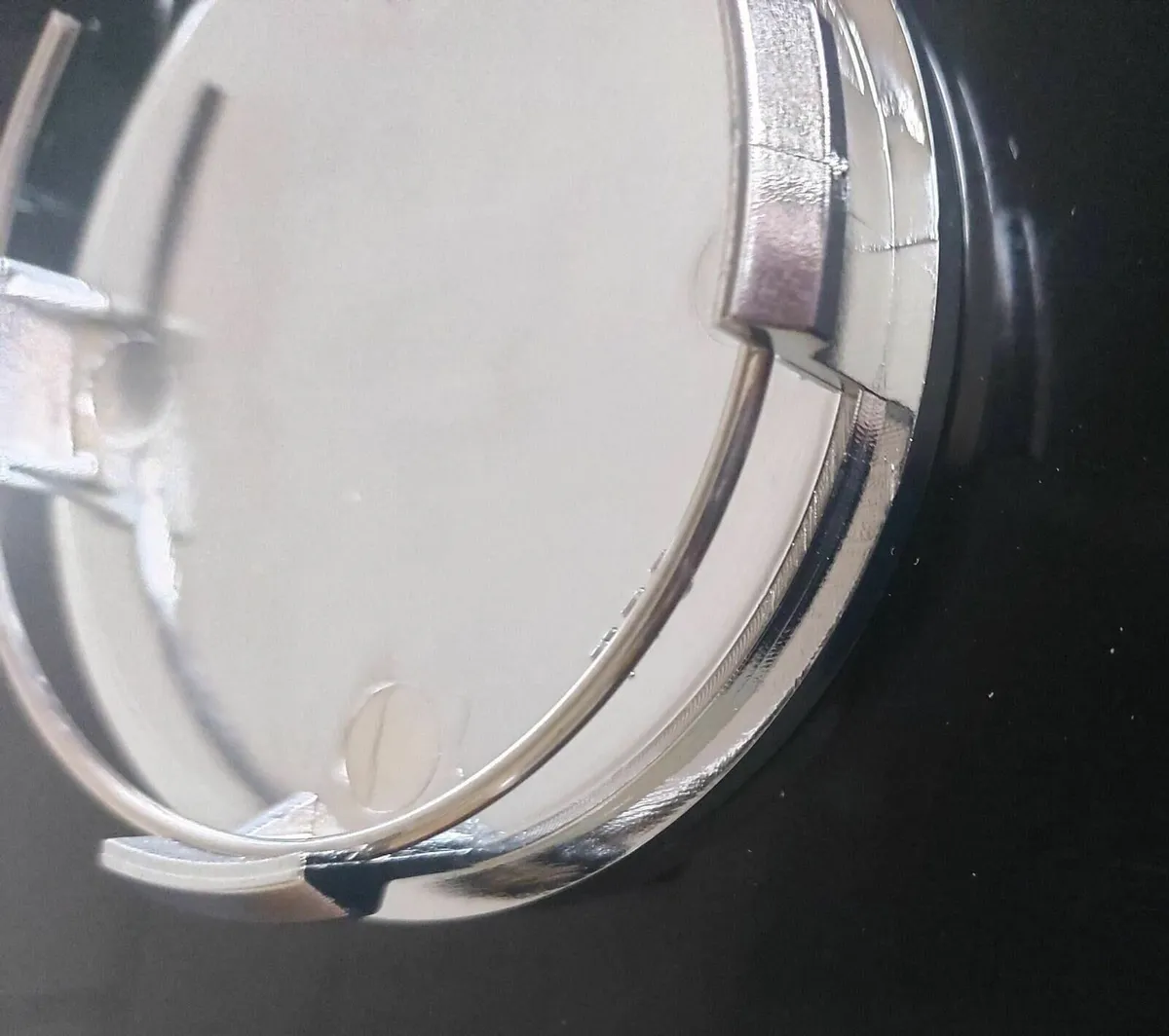 Hard to get 75mm VW Centre Caps - FREE POST - Image 3