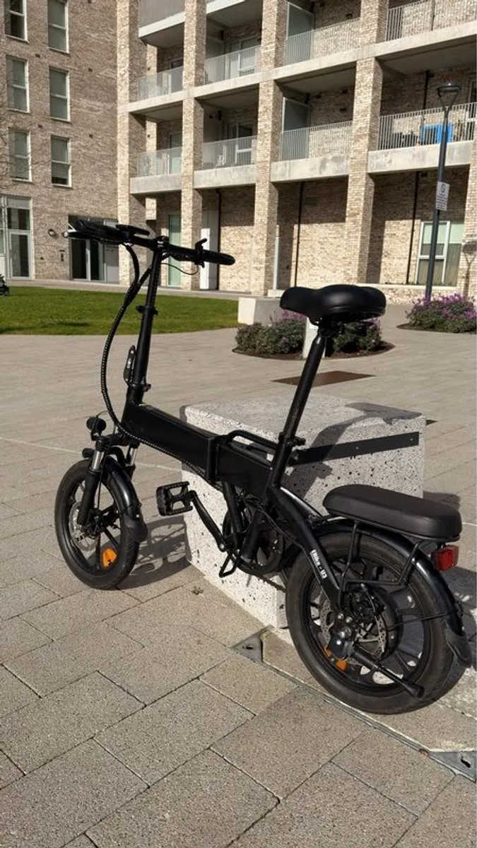 Eletric Bike UE like new - Image 1