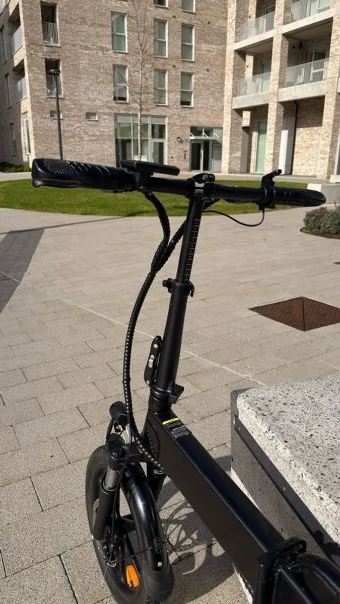 Eletric Bike UE like new - Image 2