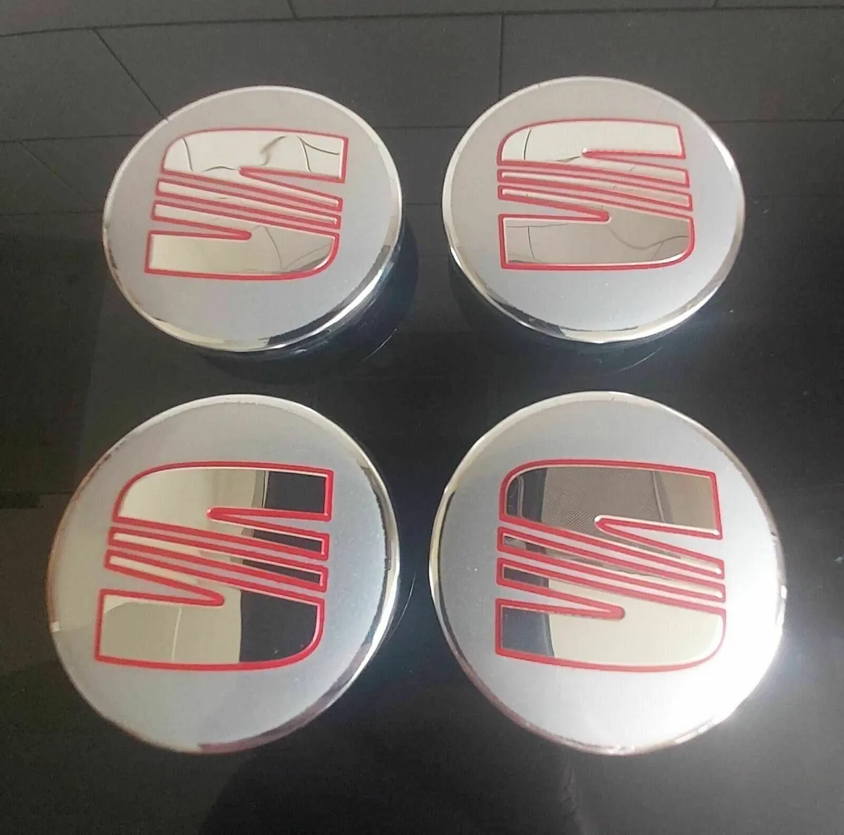 SEAT Centre Caps - FREE POST - Image 1