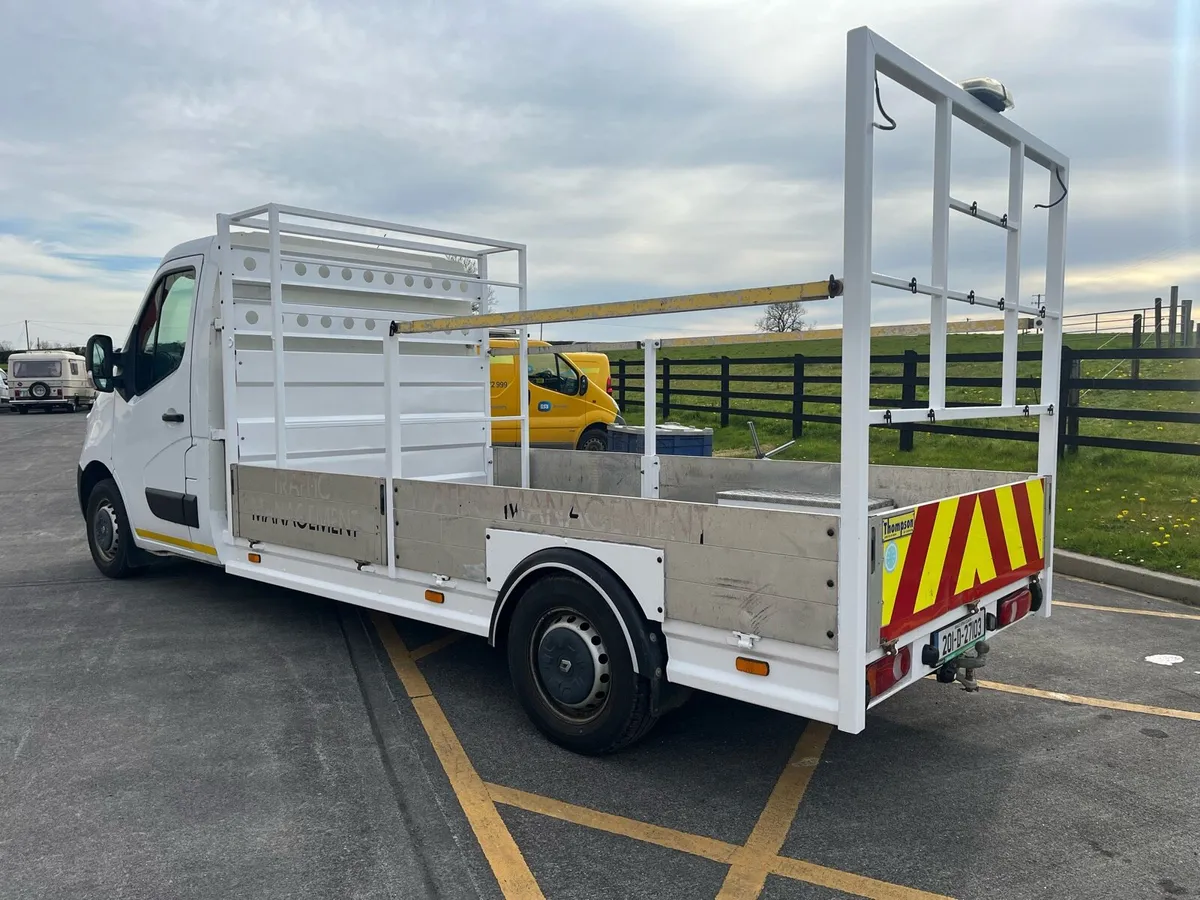 Renault Master Traffic management - Image 4