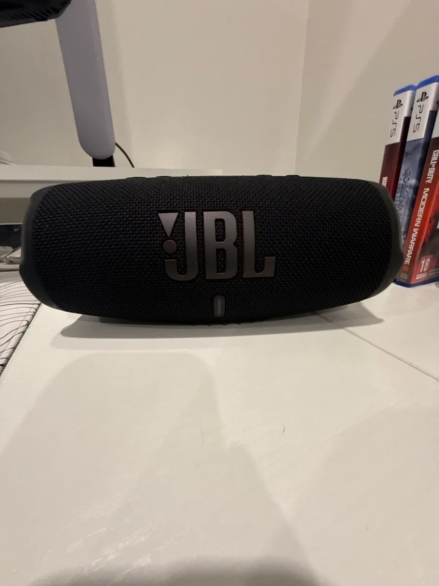 JBL Charge 5 - Image 1