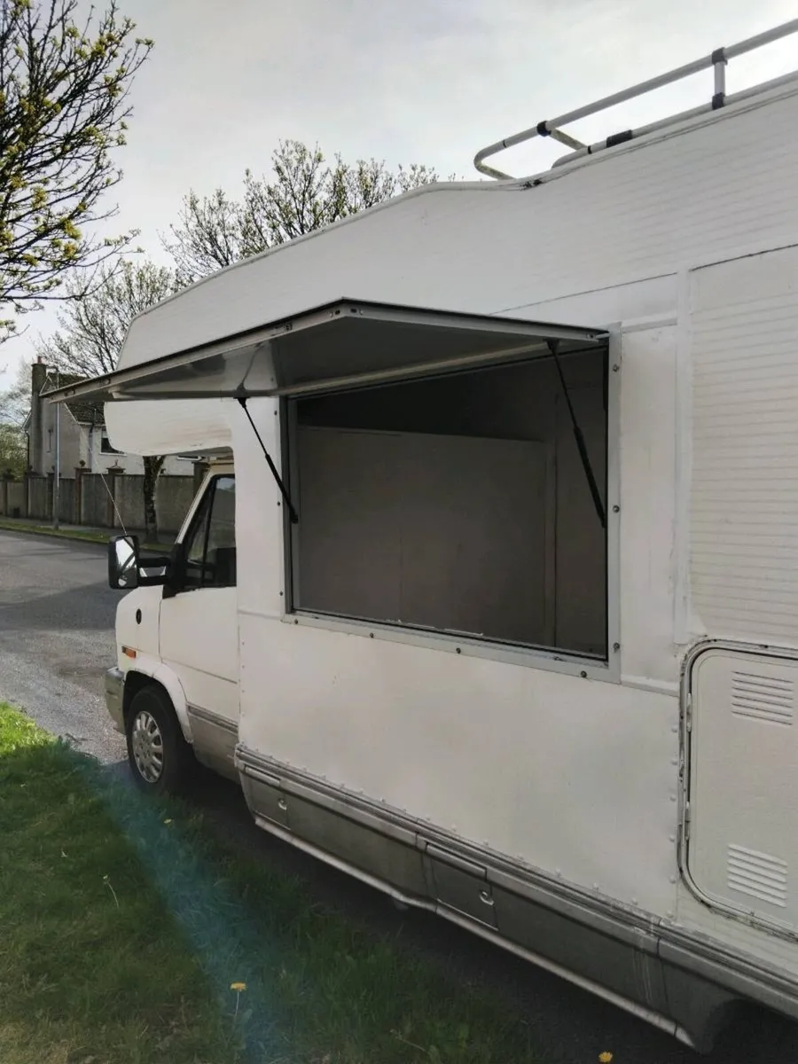 Food truck - Image 1