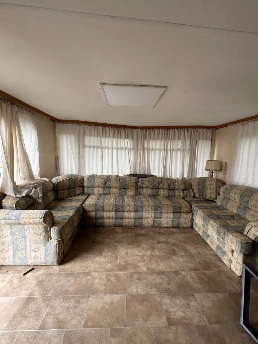 Mobile Home - Image 2