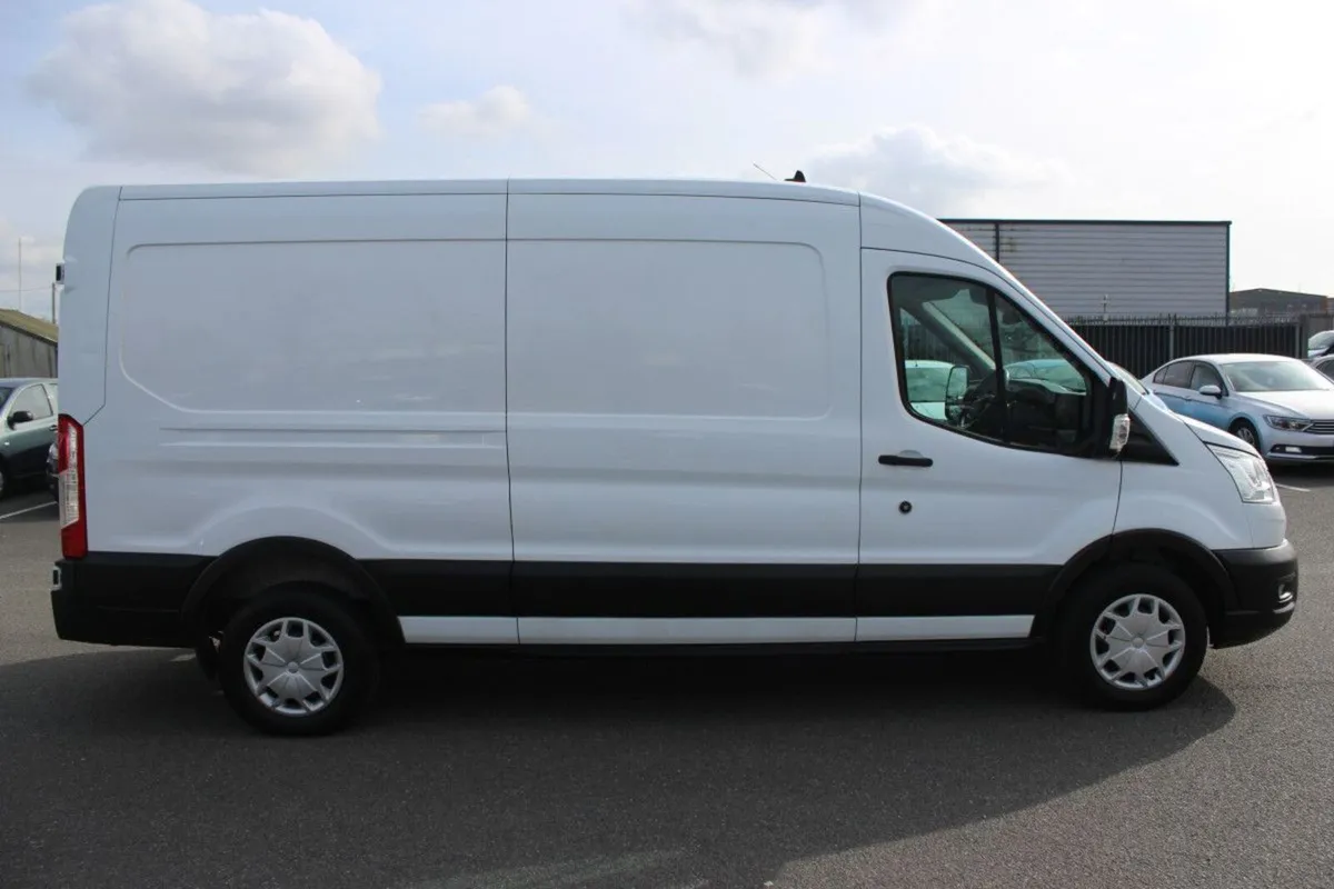 Ford Transit TRANSIT 350 L TREND 2.0 TD130 - TENDE - Image 3