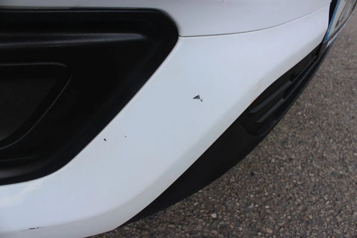 Ford Transit TRANSIT 300 L TREND 2.0 TD130 - TENDE - Image 4