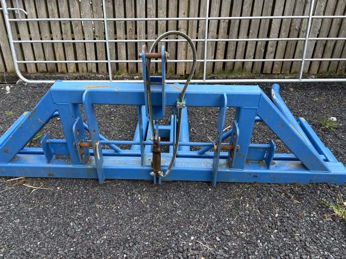 Double Bale Lifter - Image 2