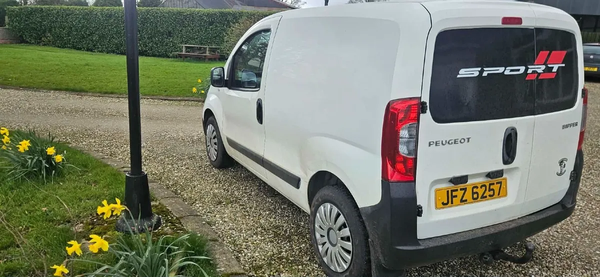 2012 Peugeot Bipper DIESEL MOT'D OCT £1350 - Image 2