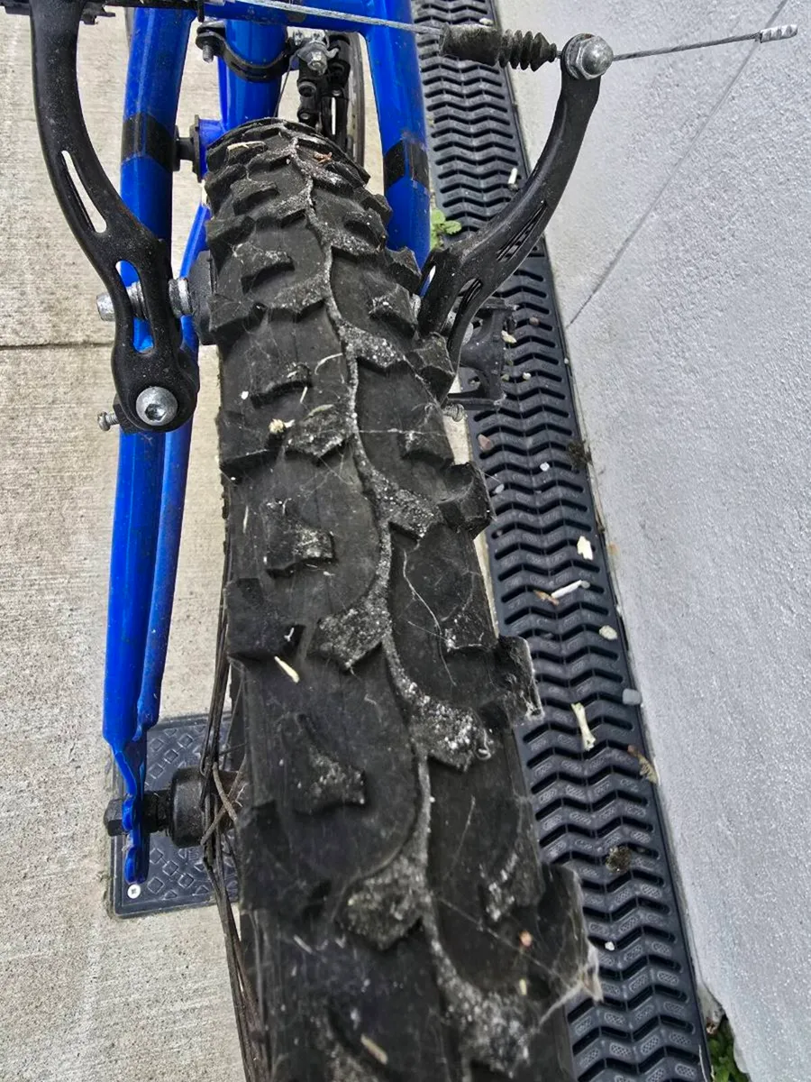 FREE Childs Bike - Image 4