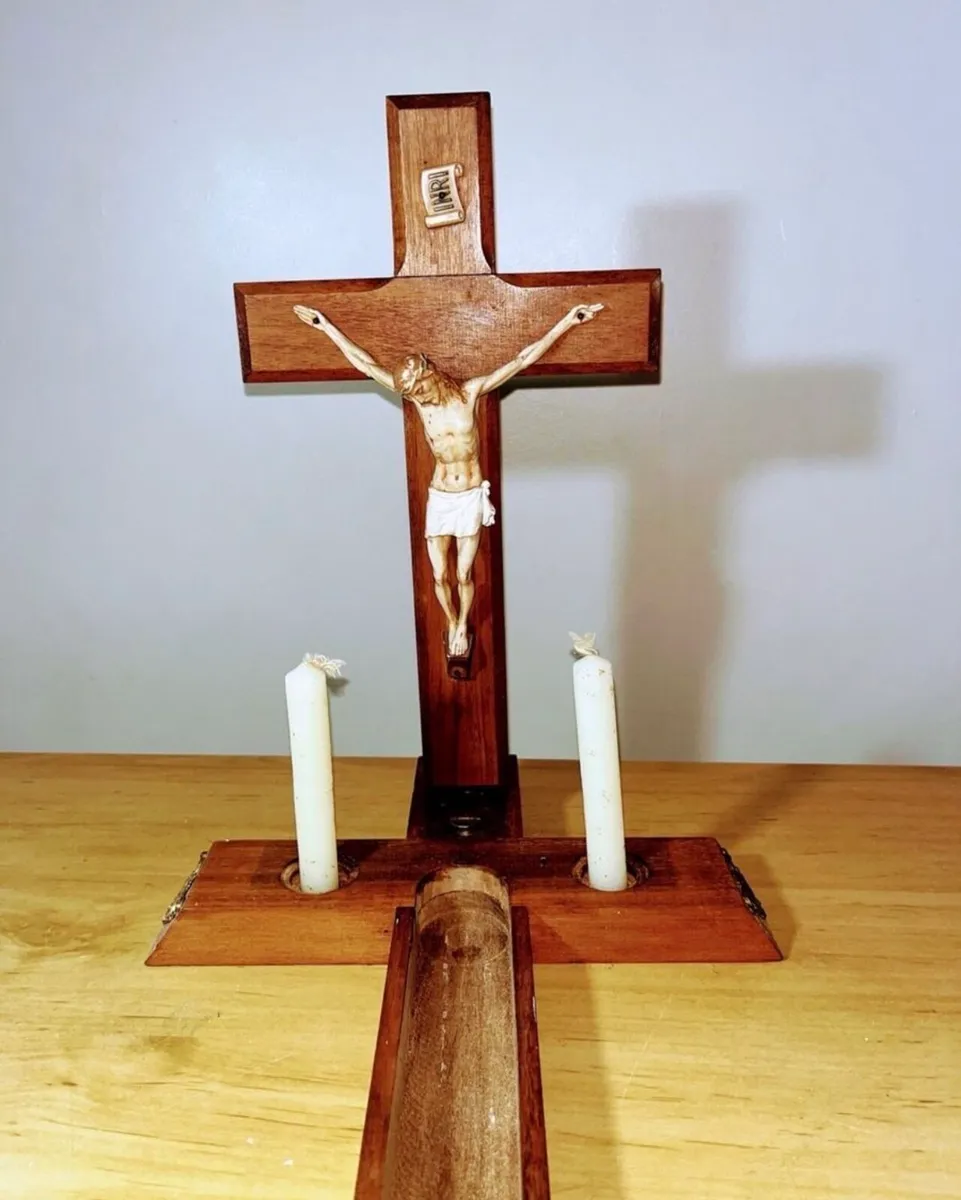 Vintage Crucifix - Image 4