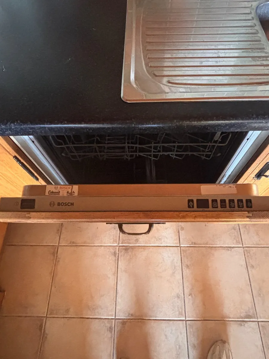 Dishwasher - Image 3