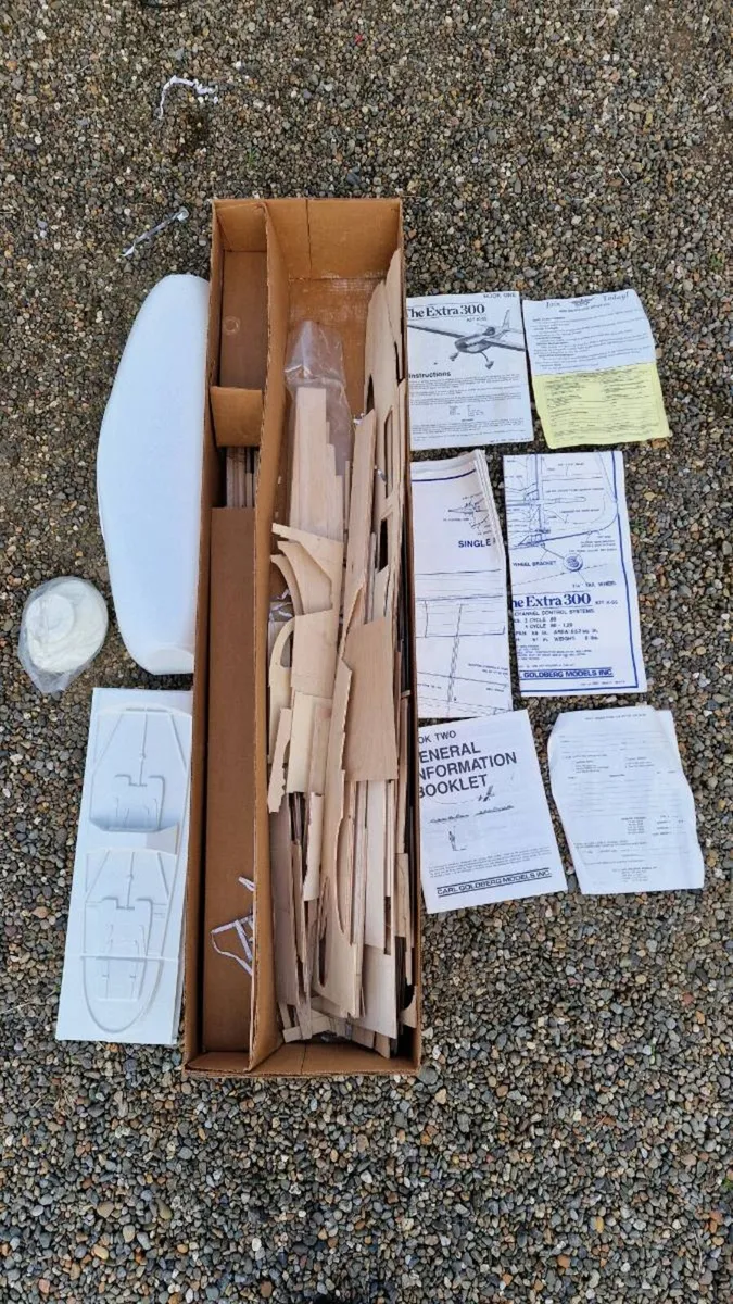 Extra model aeroplane kit - Image 2