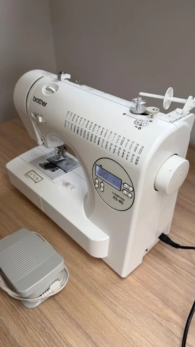 Brother AS 40 Sewing Machine (Excellent Condition) - Image 3
